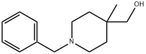 (1-benzyl-4-methylpiperidin-4-yl)methanol Struktur