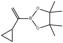 2-(1-cyclopropylvinyl)-4,4,5,5-tetramethyl-1,3,2-dioxaborolane Struktur