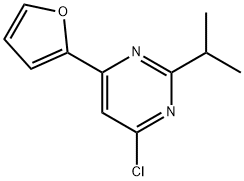 4-chloro-2-(iso-propyl)-6-(2-furyl)pyrimidine Struktur