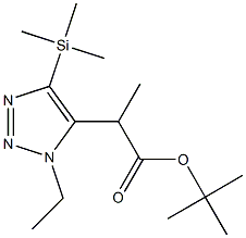 1-Ethyl-4-(trimethylsilyl)-5-(1-(tert-butoxycarbonyl)ethyl)-1H-1,2,3-triazole Struktur