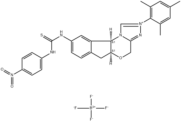 4H,6H-Indeno[2,1-b][1,2,4]triazolo[4,3-d][1,4]oxazinium, 5a,10b-dihydro-9-[[[(4-nitrophenyl)amino]thioxomethyl]amino]-2-(2,4,6-trimethylphenyl)-, (5aS,10bR)-, tetrafluoroborate(1-) (1:1) Struktur