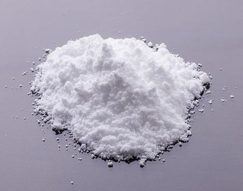 臉上可以用水楊酸嗎？哪些人不適合用水楊酸？會有什么不良反應(yīng)